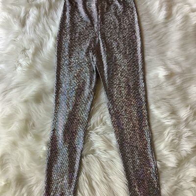 Fashion Nova Ladies Silver Metallic Leggings; SZ Small.